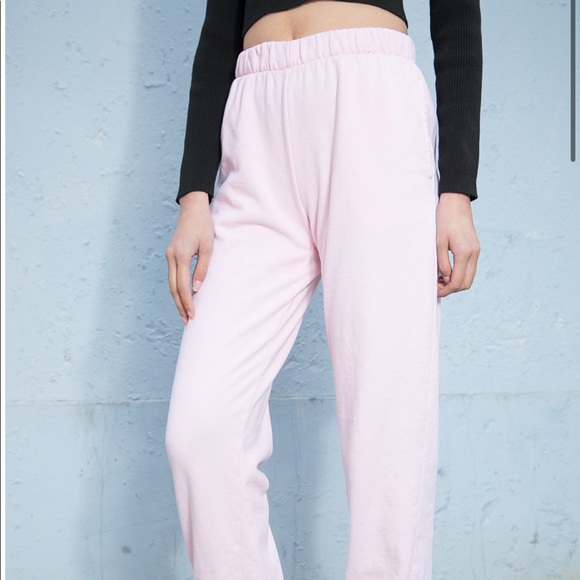 Brandy Melville Pants - Brandy Melville Rosa Sweatpants (pink)